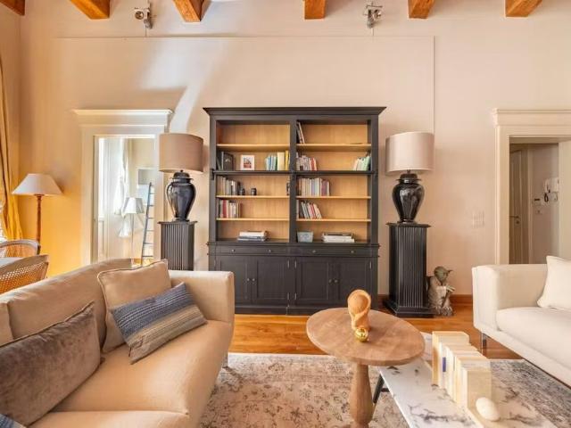 Borgo Ognissanti, Florence, Tuscany 50123