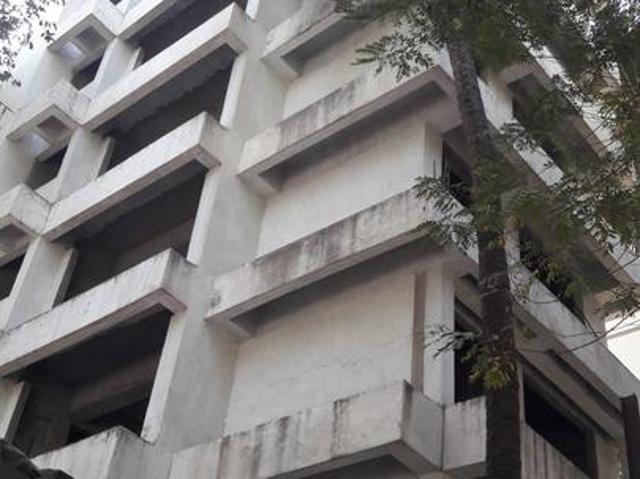 Borivali West 3 BHK Apartment For Sale Mumbai