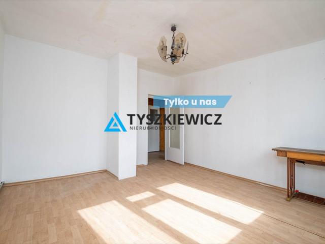 Przestronne 3 pokojowe mieszkanie z ogródkiem i garażem