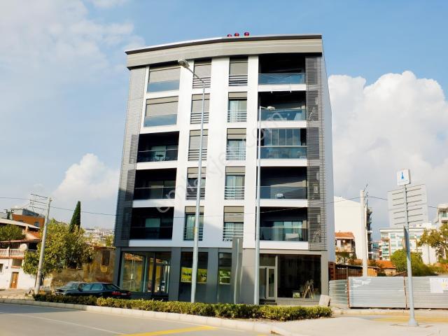 Bornova Merkezde Doğalgaz Kombili 1+1 Kiralık Daire