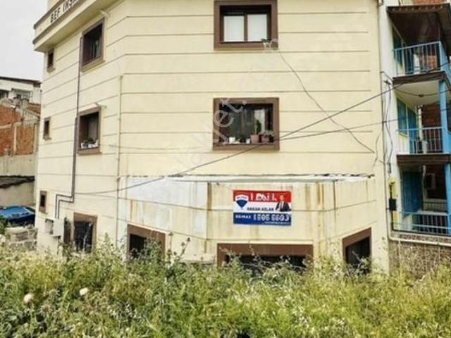 Bornova Merkeze 5 Dk Mesafede Bahçe Katı Kiralık 2+1