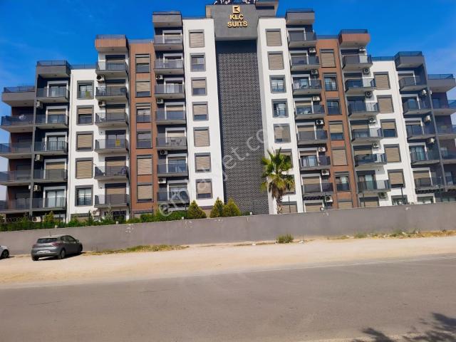 Bornova Mevlana Mahallesi Klc Suıts Sitesinde Kiralık 1+1 Daire
