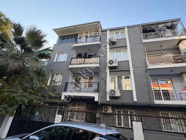 Bornova Mevlanada Merkezi Konumda | Full Eşyalı