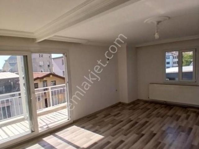 Bornova Atatürk Mah. 3+1 Kiralık Daire