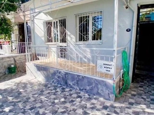 Bornova Atatürk Mahallesi'nde Harika Konuma Sahip 2+1 Kiralık
