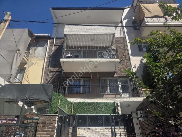 Bornova Atatürk Mh. 3+1 Kiralık Daire