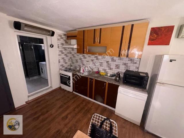 Bornova Altındağ'da Full Eşyalı 1+1 Kiralık Daire