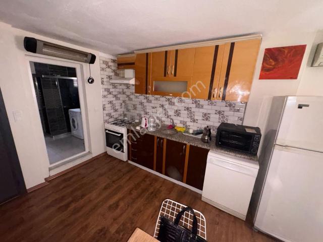 Bornova Altındağ'da Full Eşyalı 1+1 Kiralık Daire