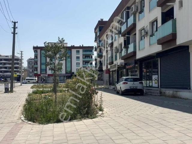 Bornova Doğanlar Merkezde Satılık 2+1 Fırsat Daire
