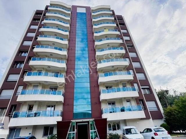Bornova Evka 3 Te Havuzlu Site İçerisinde 4+1 Kiralık Daire