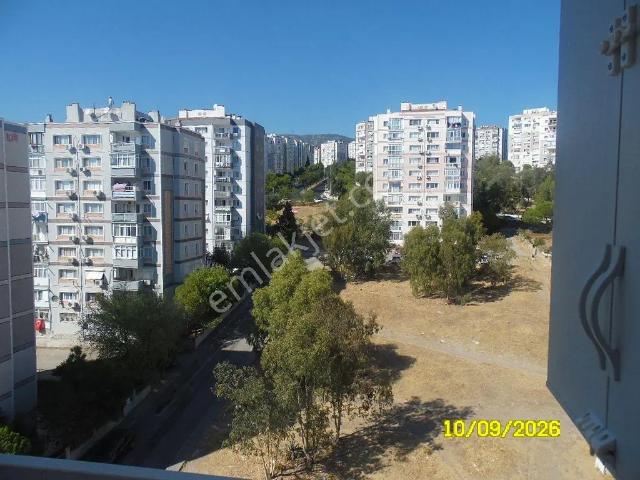 Bornova Evka 4'te Şehir Manzaralı Kiralık 2+1 Daire