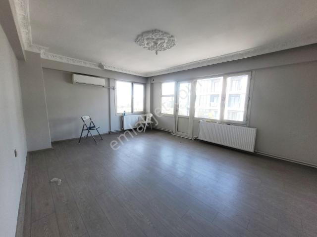 Bornova Ege Üniversitesi Hastanesi Karşısı Kiralık 3+1 Daire
