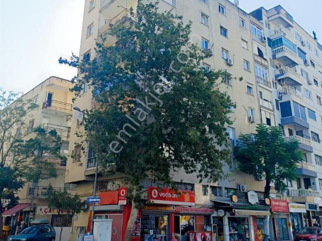 Bornova Ege Üni. Hast. Ve Metro Yakını Eşyalı Kiralık Daire
