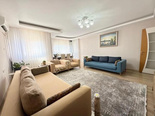 Bornova Ergene/inönü Mah.'nde Satılık 3+1 Ebeveyn Banyolu Daire