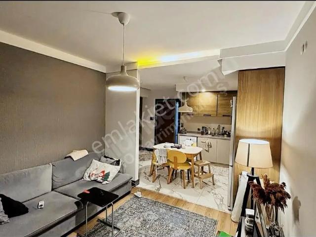 Bornova Goldiva Familya'da 2+1 Fırsat Daire