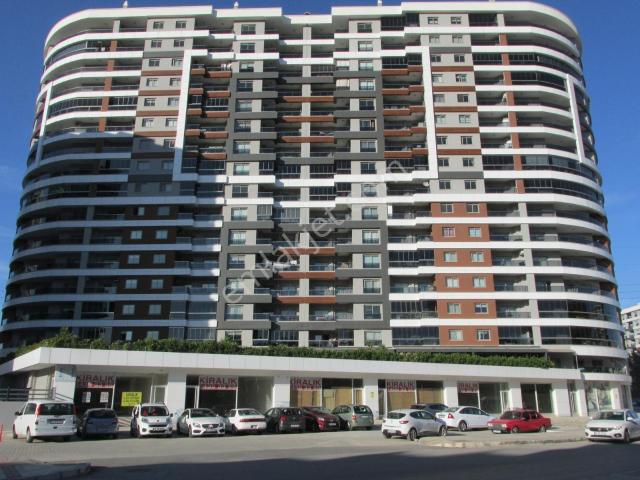 Bornova Goldiva Kuzey'de 6.kat 100 M2 2+1 Kiralık Daire