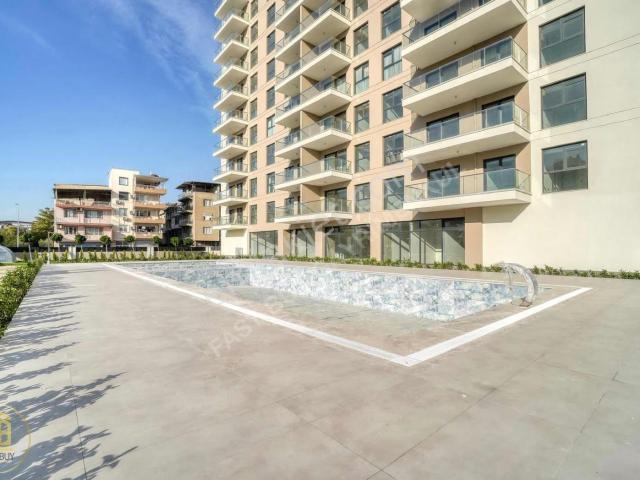 Bornova İkon Live 3+1 160 M2 Kapalı Mutfak Satılık Daire