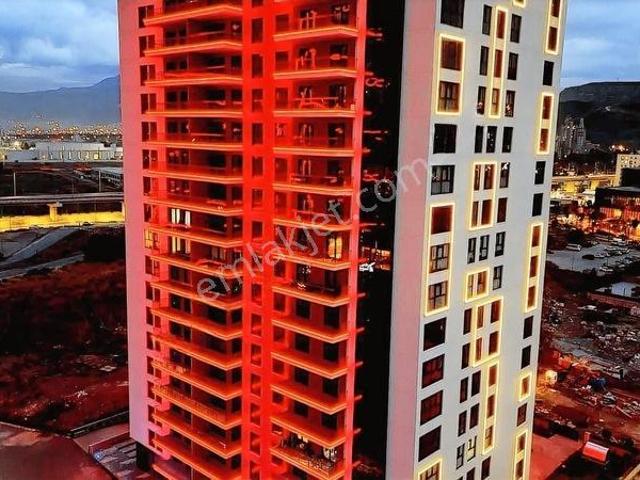 Bornova İkon Live Satılık 210 M2 4+1 Kapalı Mutfaklı Daire
