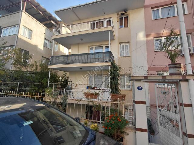 Bornova İnönü Mahallesinde Full Eşyalı Kiralık Daire
