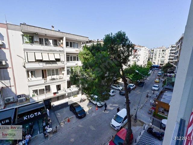 Bornova Küçükpark yakını sıfır 3+1