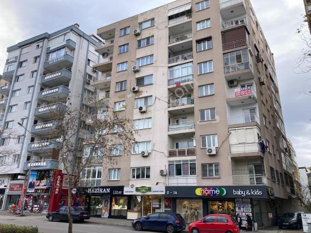 Bornova Kültür Merkezi Karşısı 3+1 Kiralık Daire