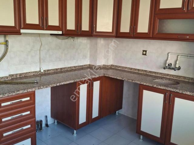 Bornova Kızılay Da Doğalgazlı 2+1 Kiralık Daire