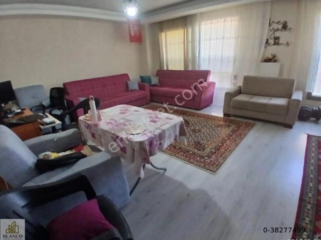 Bornova Kızılay'da Bir Daire Fiyatına İki Daire 1+1, 2+1