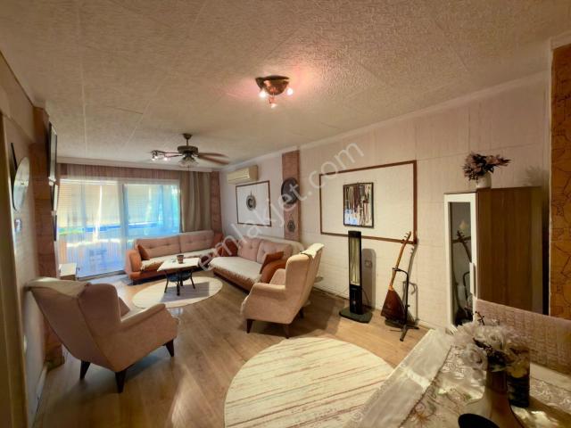 Bornova Kazımdirik Mah. Merkezi Konumda 168 M2 3+1 Daire
