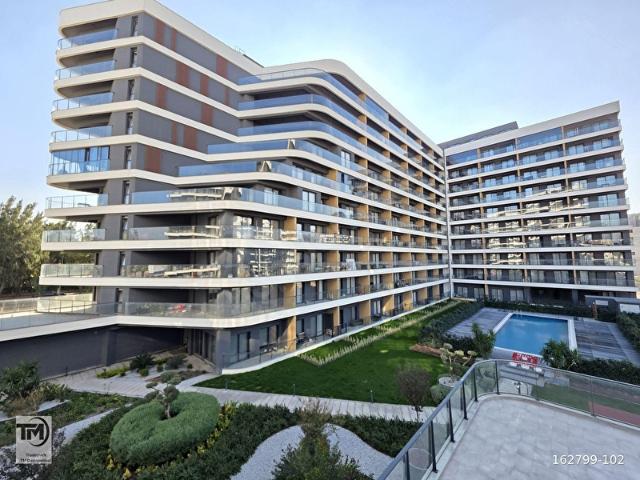 Bornova Trademark Pi'de Teraslı Beyaz Eşyalı 1+1 Kiralık!
