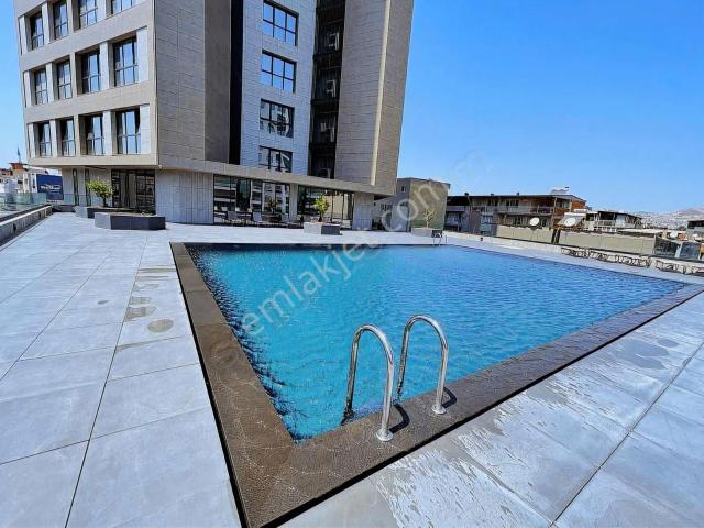 Bornova Varyant Tower 2+1 Eşyasız Satılık Daire