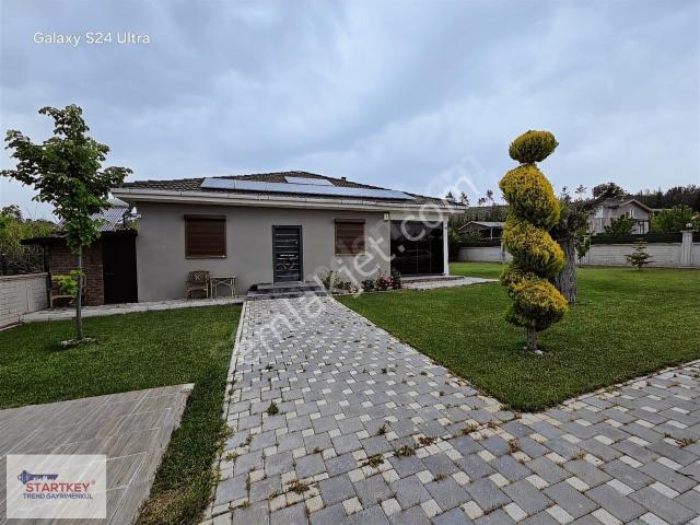 Bornova Yakaköy 1500 M2 Arsa İçinde Satılık Müstakil Ev