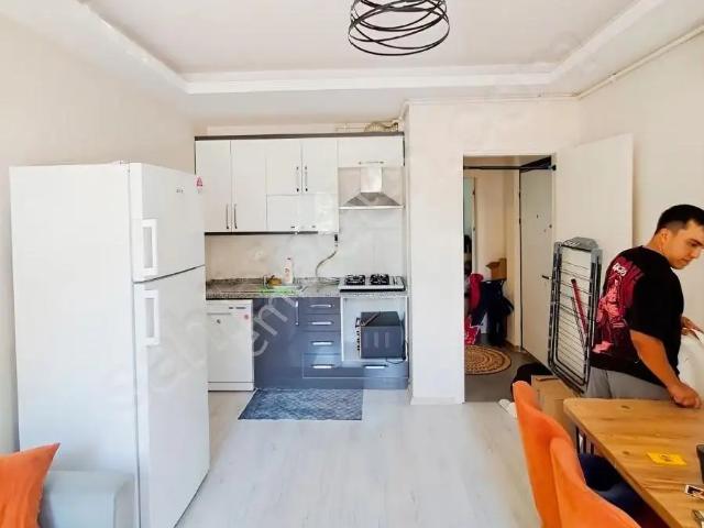 Bornovanın Kalbinde Yeni Binada Full Eşyalı 1+1