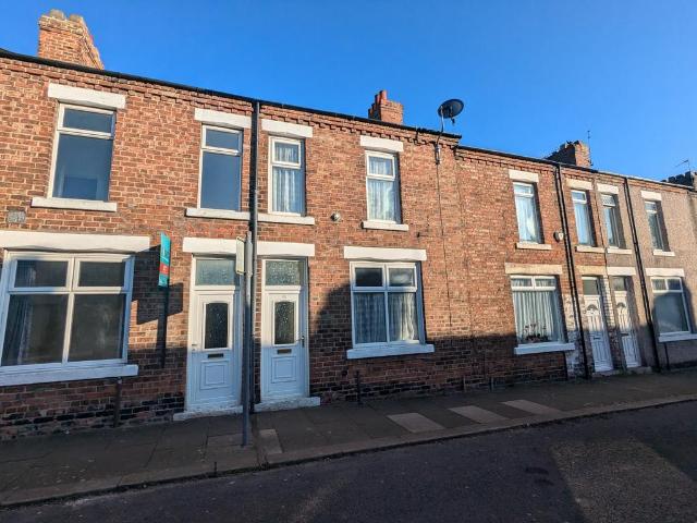 Borough Road, Darlington, DL1 2 bed terraced house to rent £575 pcm £133 pw