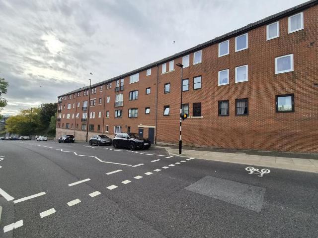 Borough Road, North Shields NE29 1 bed flat to rent £640 pcm £148 pw