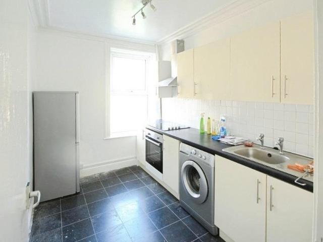 Boroughgate, Otley 1 bed flat to rent £725 pcm £167 pw