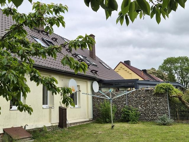 BÖRS Immobilien +Glocksin Doppelhaushälfte im Grünen nahe Neubrandenburg