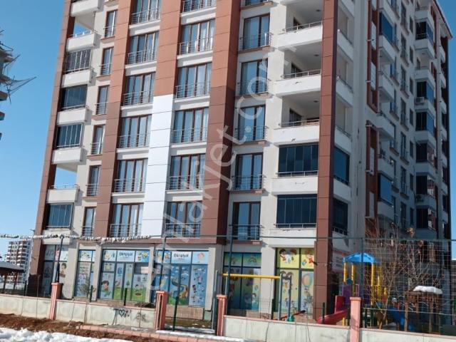 Bostanbaşı Yeşilköy Sit.cam Balkonlu Satılık 4+1 Daire