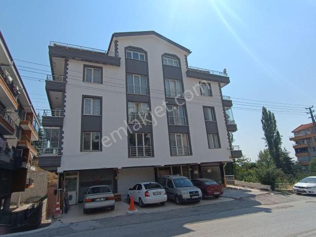 Bostancık Mahallesi Çatak Caddesi Kiralık 3+1 Daire