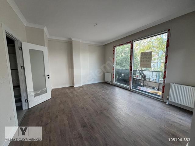 Bostancı Sahilde Sıfır Kiralık 2+1 Daire Otoparklı, Balkonlu