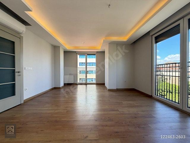 BOSTANCI SATILIK DENİZ MANZARALI 190 M2 4+1 KOMBİLİ TERASLI BOŞ