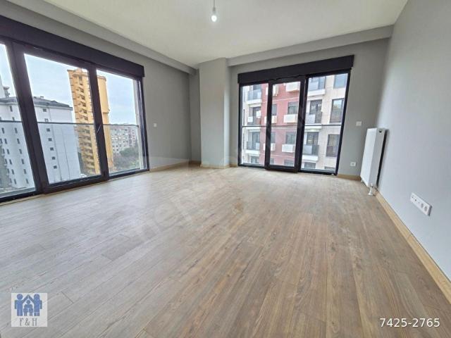 BOSTANCIDA 2+1 NET 75 M2 LÜKS SIFIR SATILIK DAİRE F&H