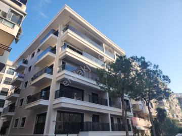 Bostanlı Merkezde Sıfır 2+1 Daire Satılık