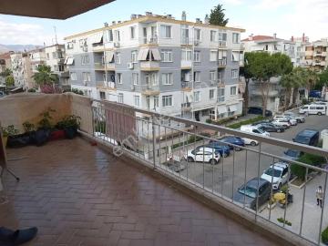 Bostanlı Merkezde Sahile Çok Yakın 4oda Salon
