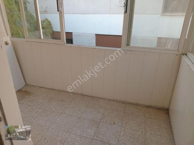 Bostanlı Merkezde Sonkat3oda Salon Bakımlıtemiz