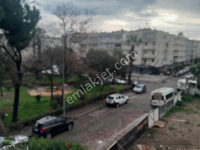 Bostanlı Da Sahile Yakın Önüaçık