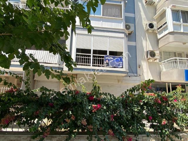 Bostanlı Şehitler Bulvarı'nda İzban'a Yakın Ferah 3+1 Kiralık