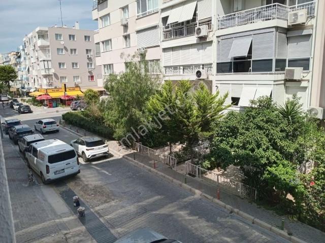 Bostanlı Sahile Çok Yakın