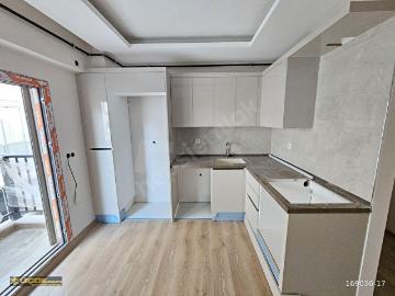 BOSTANLI'DA KÖŞE BALKONLU FULL+FULL 1+1 SATILIK DAİRE