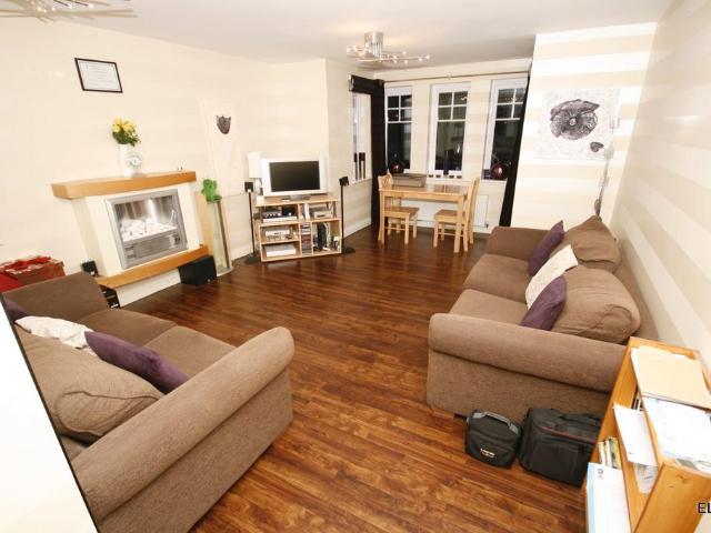 Boste Crescent, Durham DH1 2 bed apartment to rent £900 pcm £208 pw