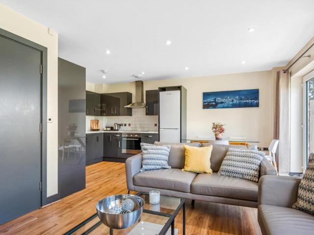 Boston Exchange Court, Leeds 1 bed in a house share to rent £693 pcm £160 pw